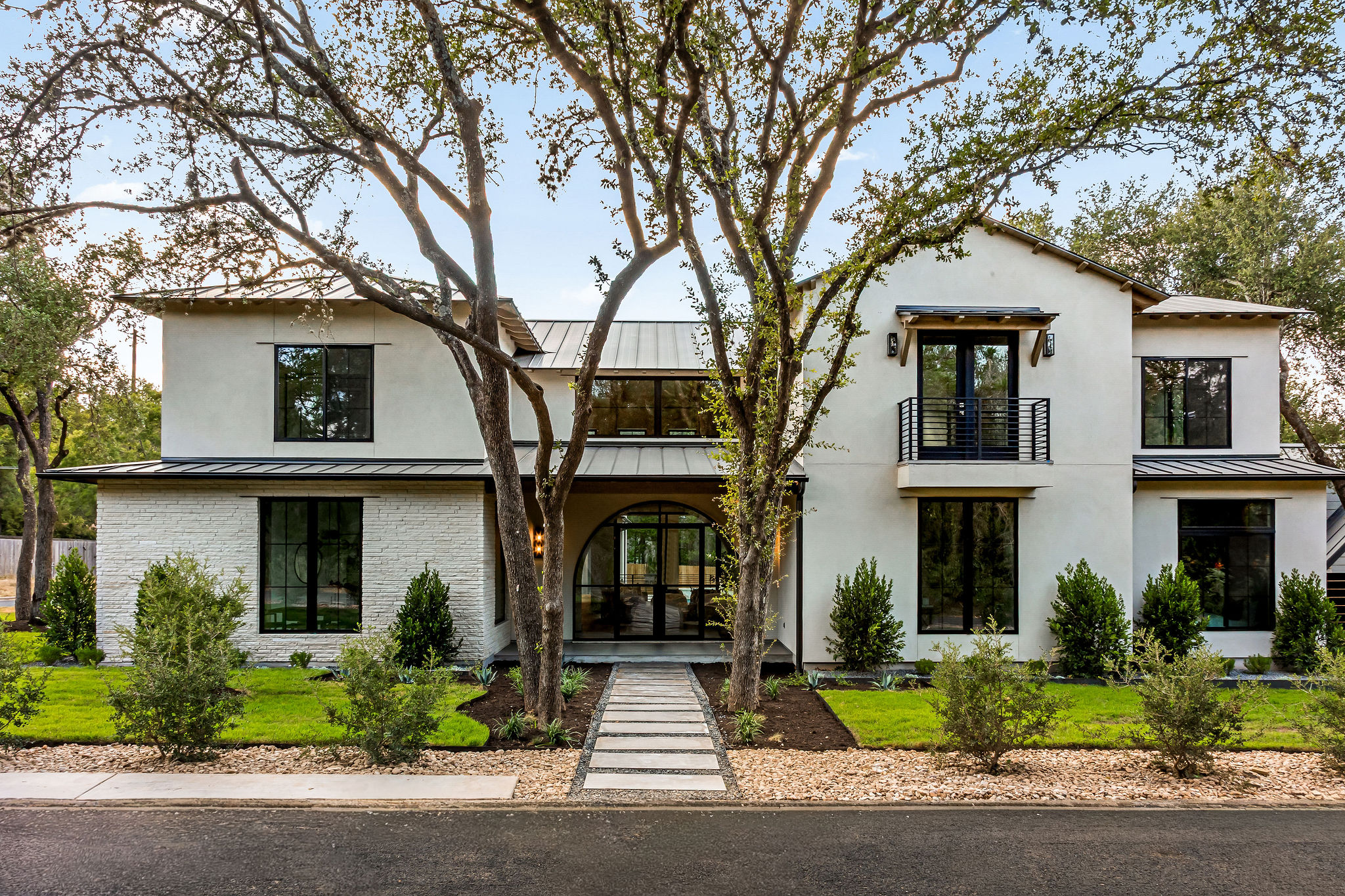 Modern custom home at 4500 Bunny Run in Westlake