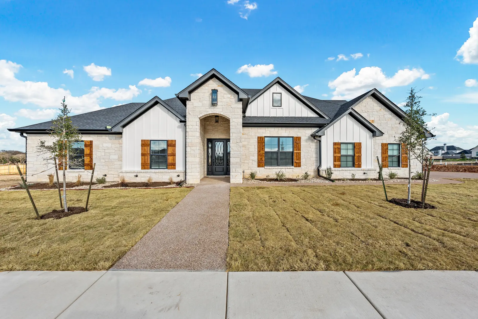 Russ Davis Lifestyle Homes model in Tanglewood Estates, Woodway
